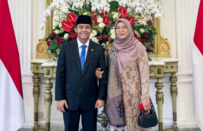 Menhut Raja Juli Antoni bersama istri, Nurlaili Haniah Kinanggi. [Instagram]